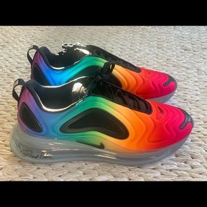 Nike AirMax720 Be True men’s 9.5